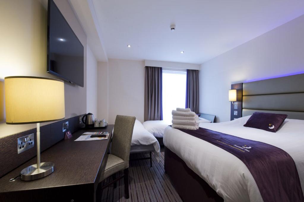 Premier Inn Edinburgh A1 - マッセルバーグ エクステリア 写真
