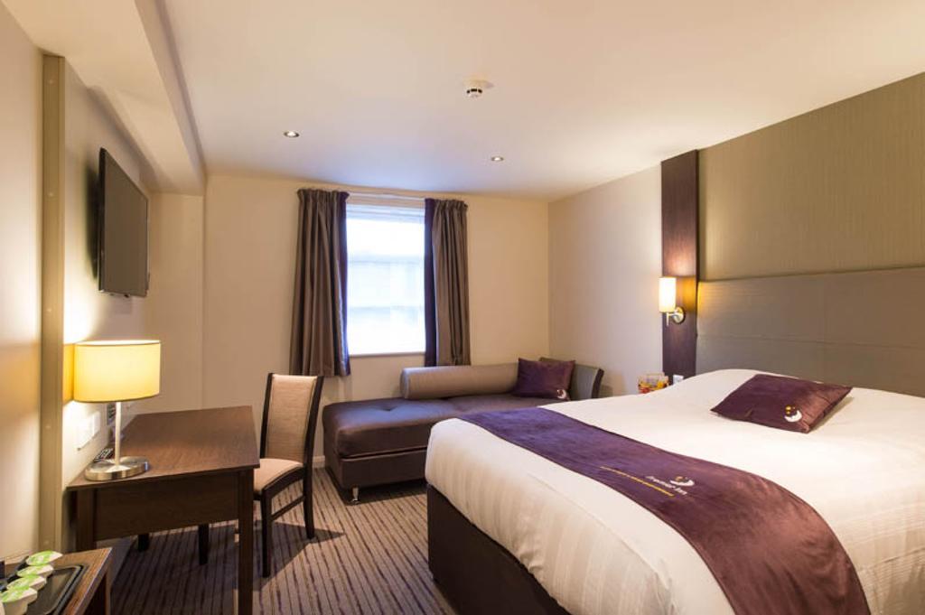Premier Inn Edinburgh A1 - マッセルバーグ エクステリア 写真