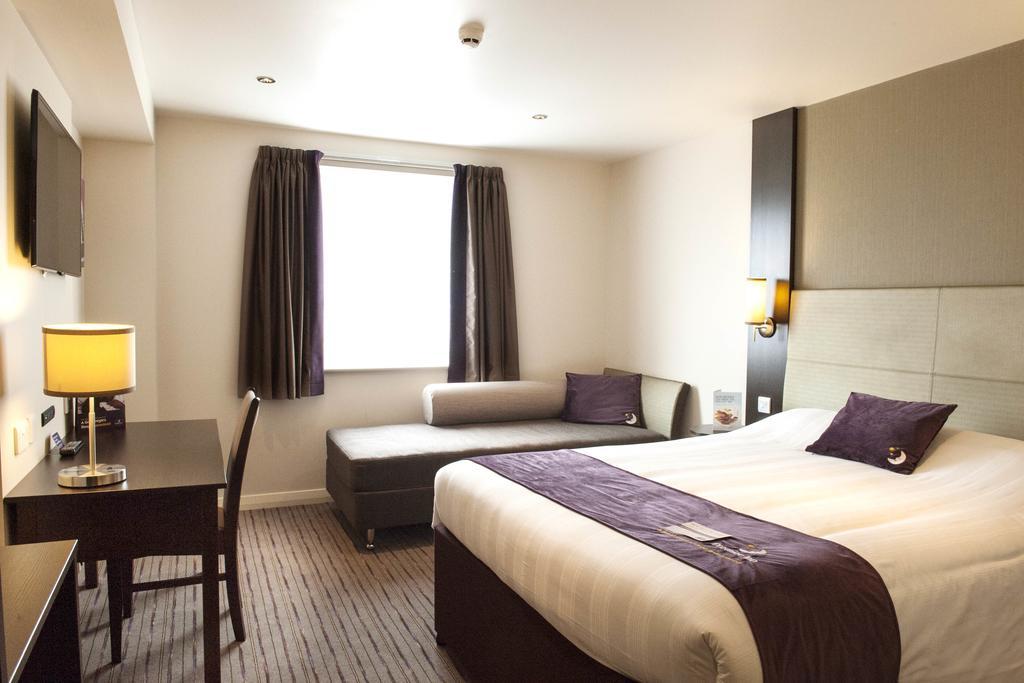 Premier Inn Edinburgh A1 - マッセルバーグ エクステリア 写真